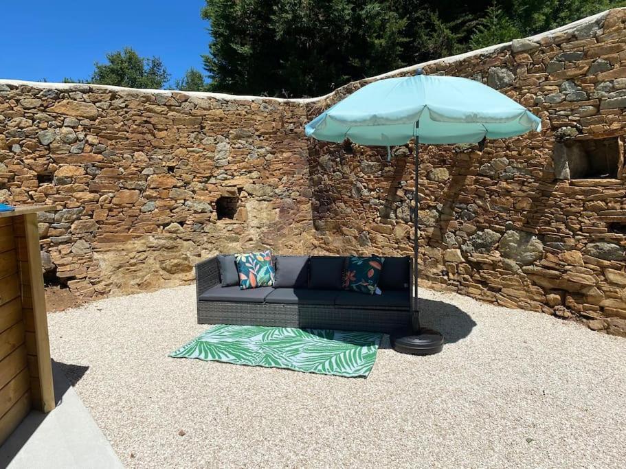 Spacious 1 Bed Home With Shared Pool Champagnac-la-Rivière Exterior foto