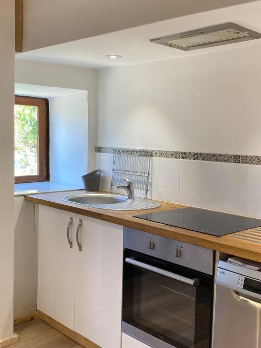 Spacious 1 Bed Home With Shared Pool Champagnac-la-Rivière Exterior foto